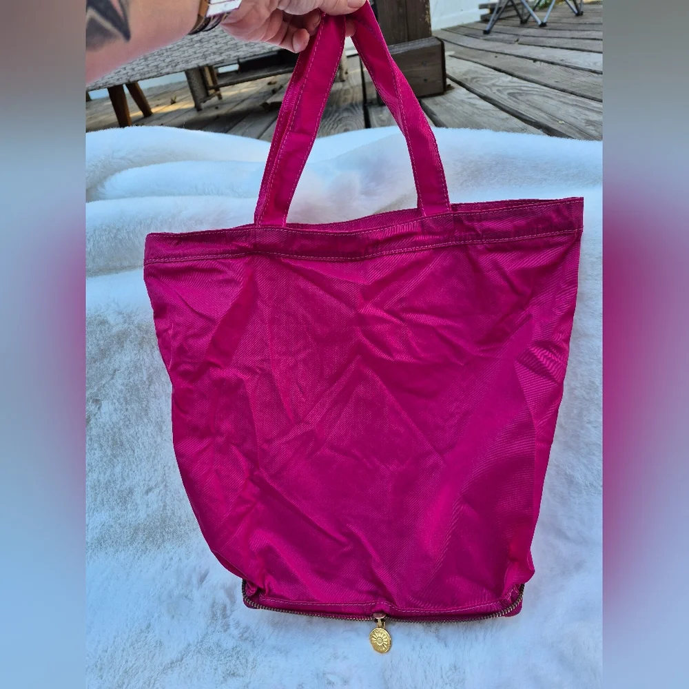 Tory Burch Nylon Cheeah Tote Bag Rare - Picture 3 of 8